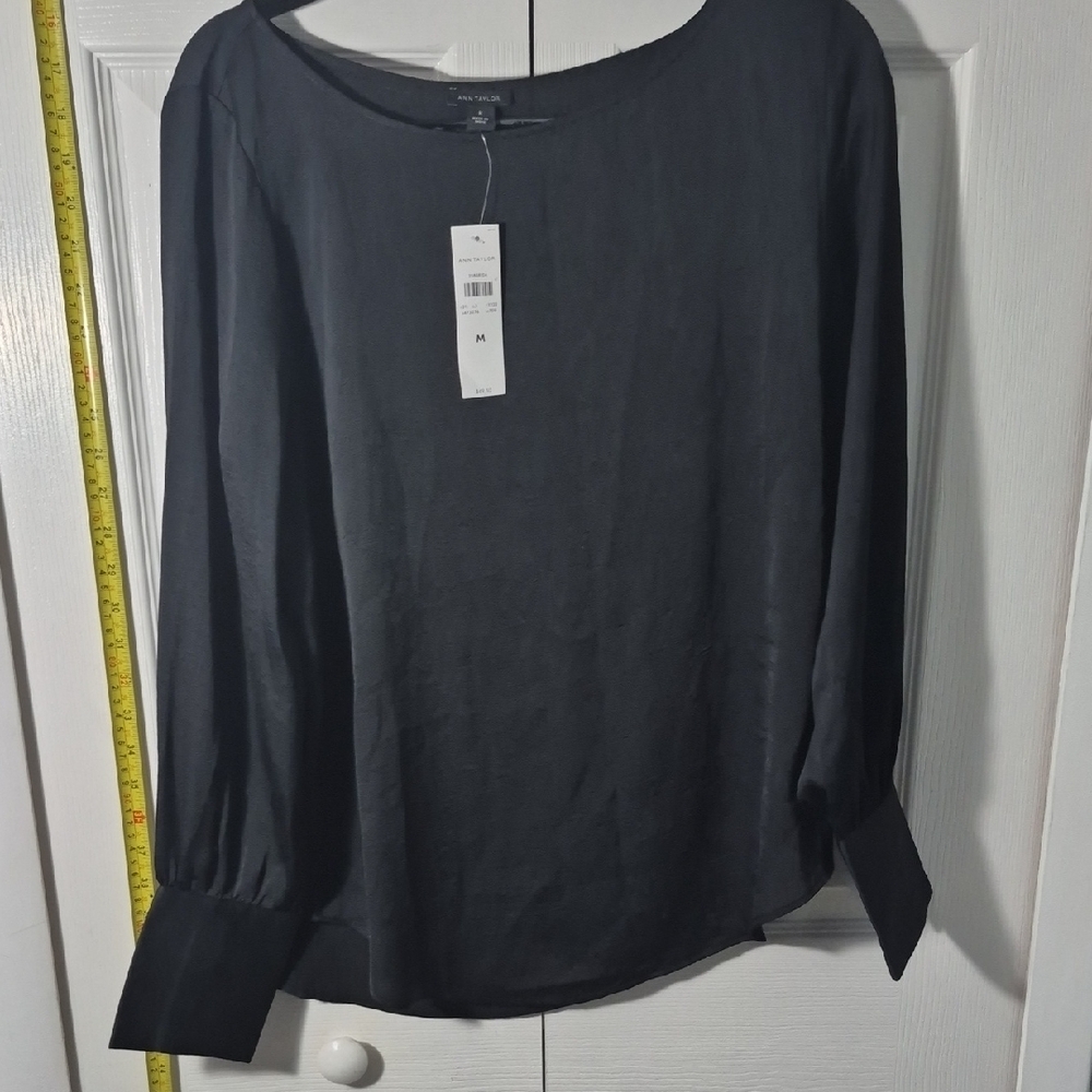 😺 2 for$12 Or 3 for$15 😺 Ann Taylor Black Blouse
